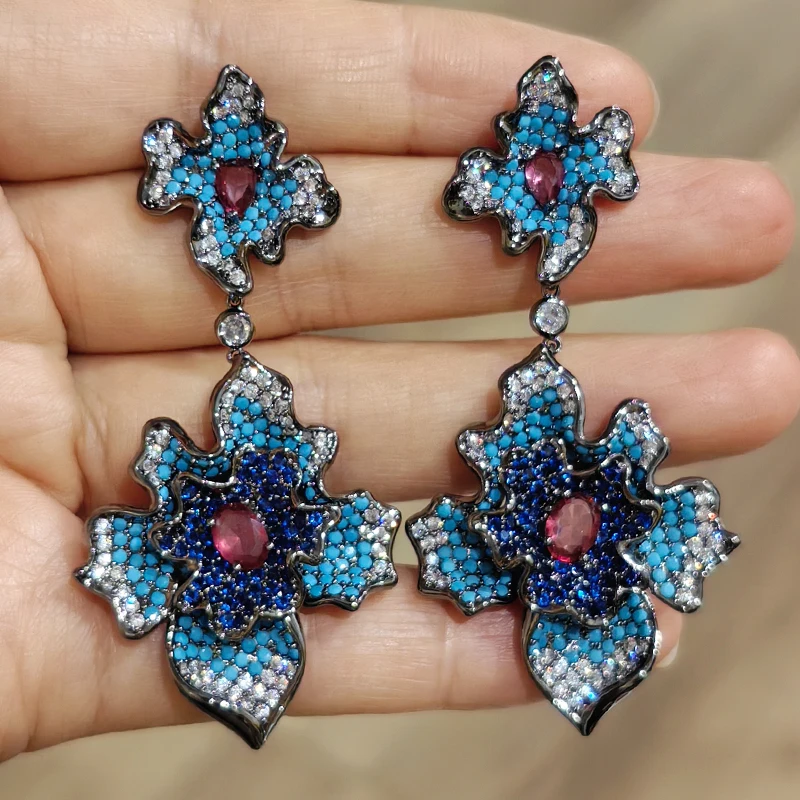 ゴージャスなフラワーイヤリング女性用ウェディング花嫁ドレスパーティーカラフルなジルコニア紫赤青フラワーロングダングリングイヤリング