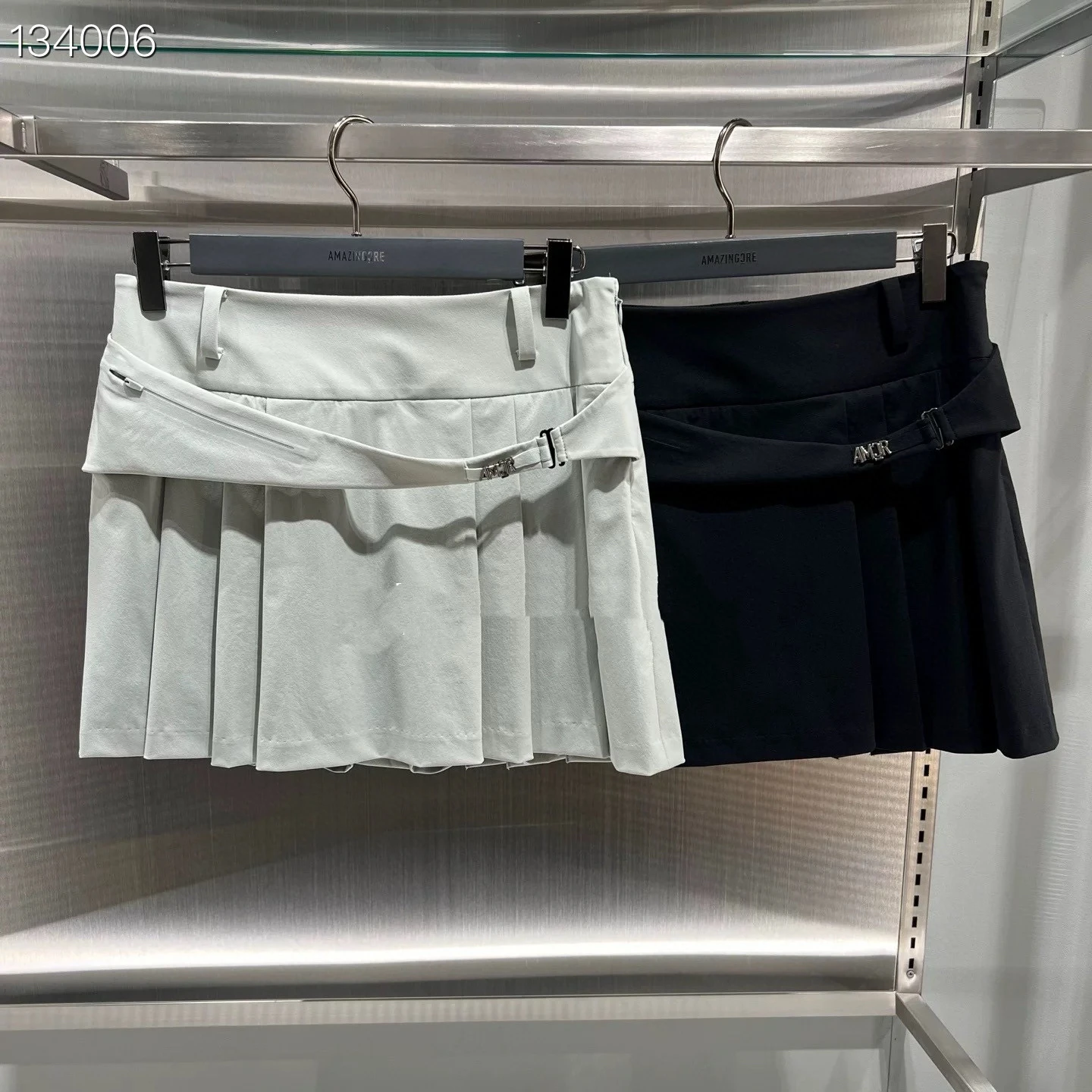 جديد 2025 جولف سبور تنورة للنساء عالية الخصر النايلون البوليستر المضادة للضوء عادية كل مباراة جولف تنانير للسيدات موسم الصيف