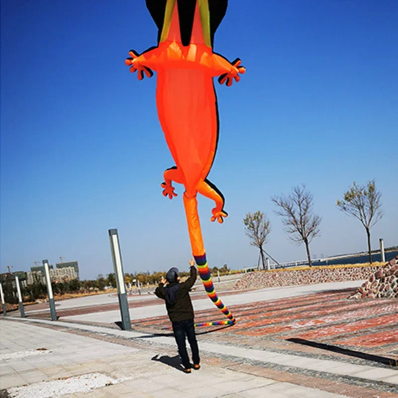 12M Nieuwe Hagedisgekko Kite Zachte Opblaasbare Vlieger Kleur Dierlijke Vliegsport Buitensport Vliegspeelgoed Hoge Kwaliteit Volwassen Enkele Lijn Vlieger