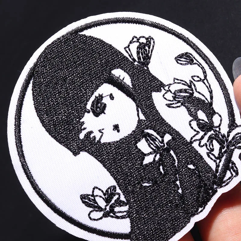 

Japanese anime girl size: 8 * 8CM Patch Embroidered Applique Sewing Clothes Stickers Garment Apparel Accessories Badge