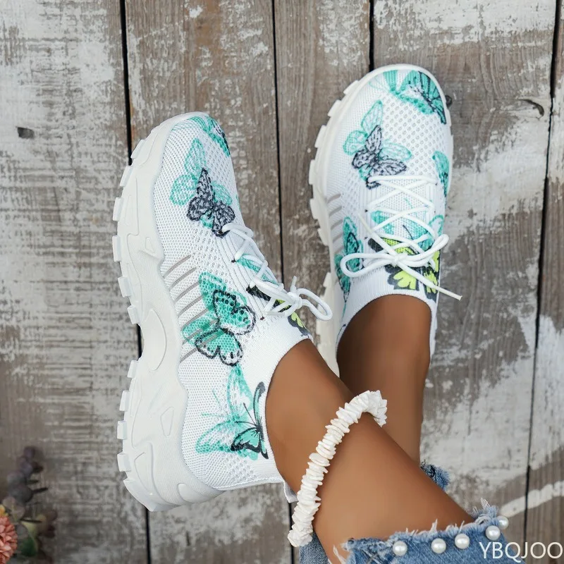 Large size autumn fashion breathable lightweight casual comfortable women's shoes versatile flat bottom women's sports shoes