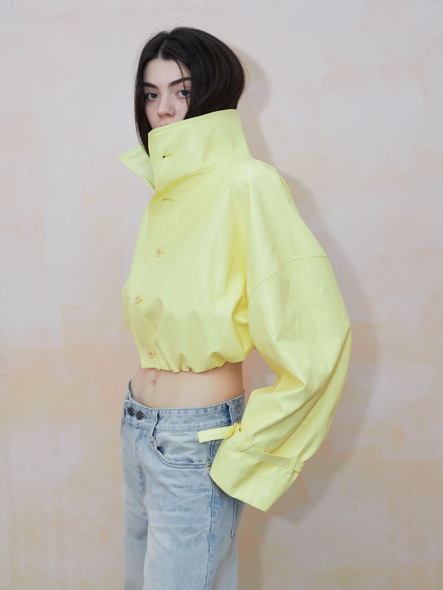 

Eco-Friendly Leather Bal Pleated Jaet ort Outerwear Women's Faion Neutral Sle Long Sve Stand Collar Button Cl...