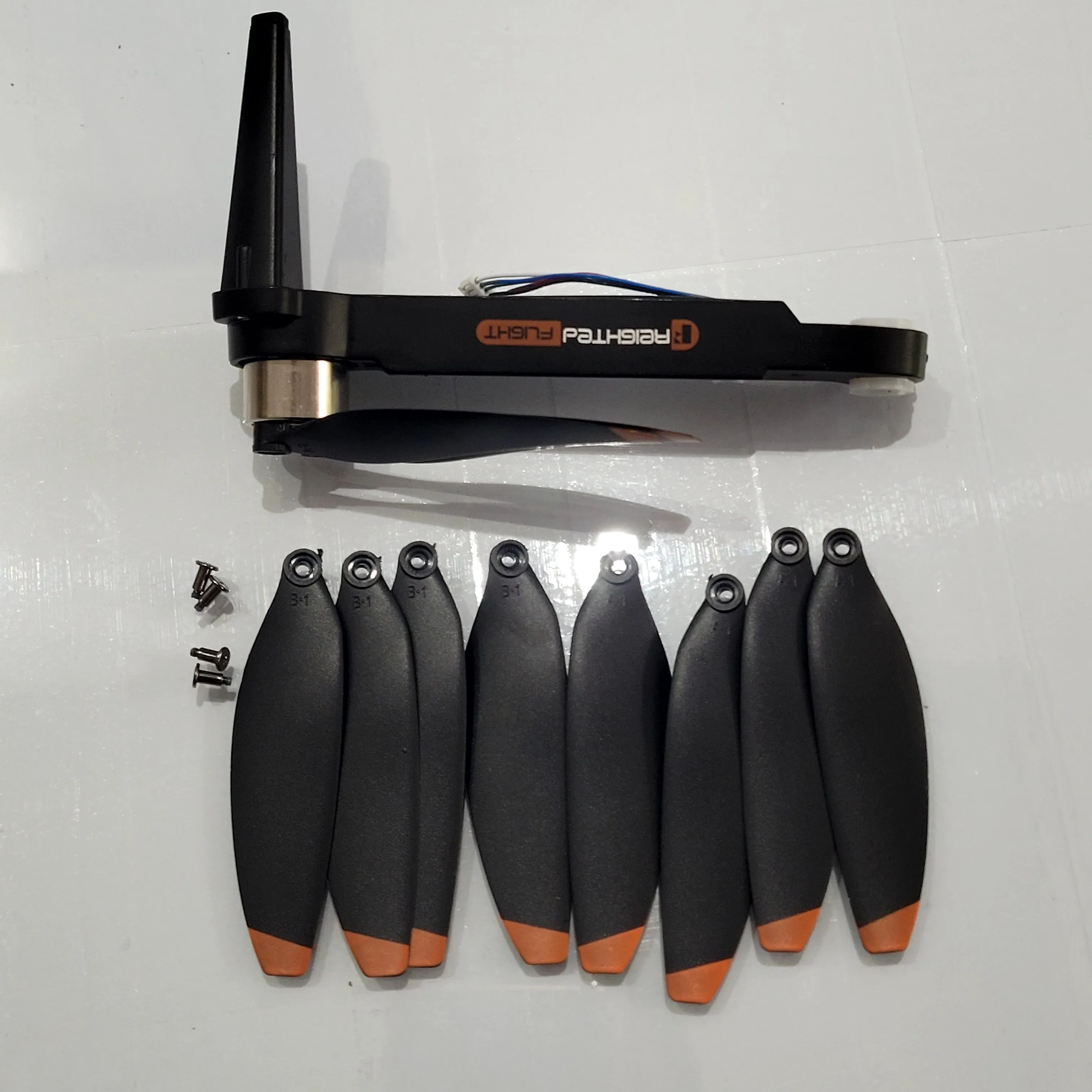 K919 MAX Front Left / Right Arm A/B Arm with Brushless Engine for GPS Dorne K919 MAX Drone Motor Arm DIY Accessory