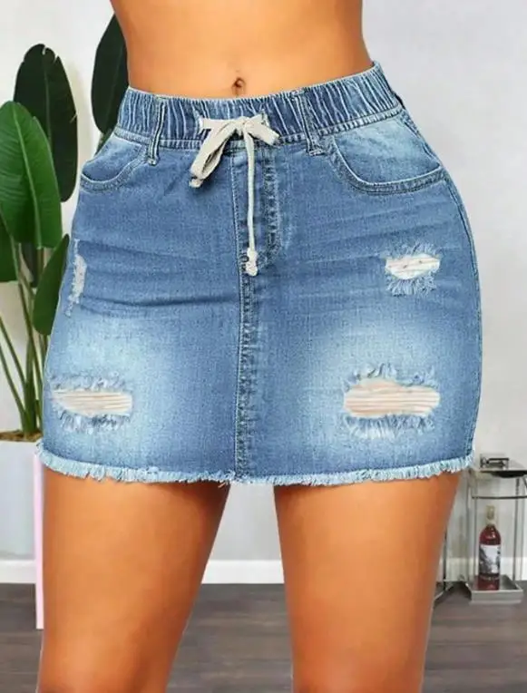 

2026 Новая эластичная веревка, облегающая женская джинсовая короткая юбка с рваными дырками