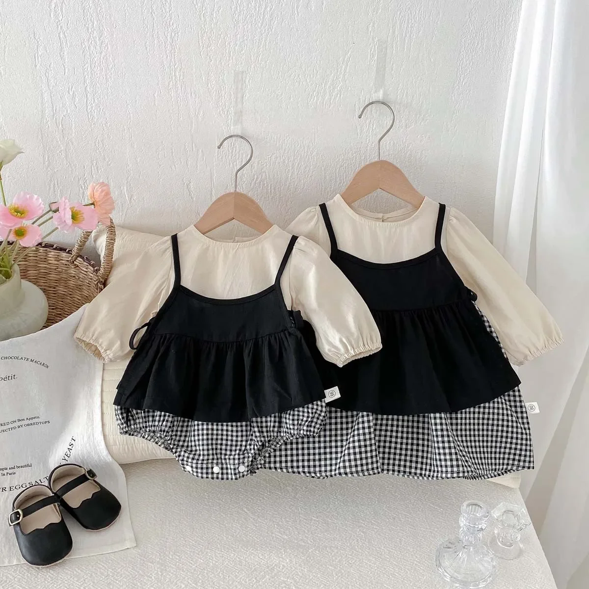 

2024 Autumn New in Sister and Me Cute Clothing Set 2pcs , Kids Baby Solid Color Shirts + Patchwork Overalls Dresses