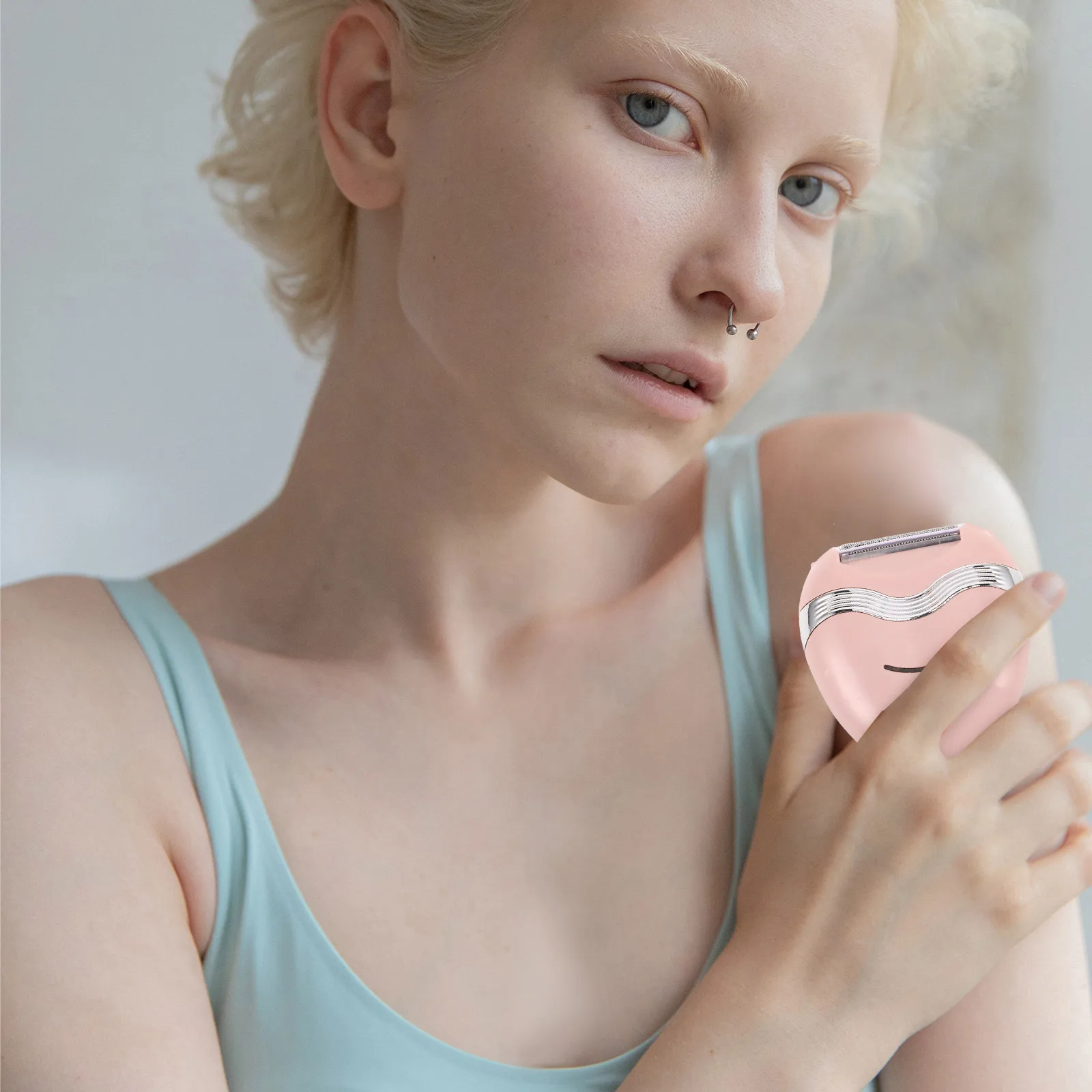 

1Set Heart Shaped Women Electric Trimmer 3 in 1 Wet Dry Shaver for Sensitive Skin Portable Hair Removal Device Travel Underarm