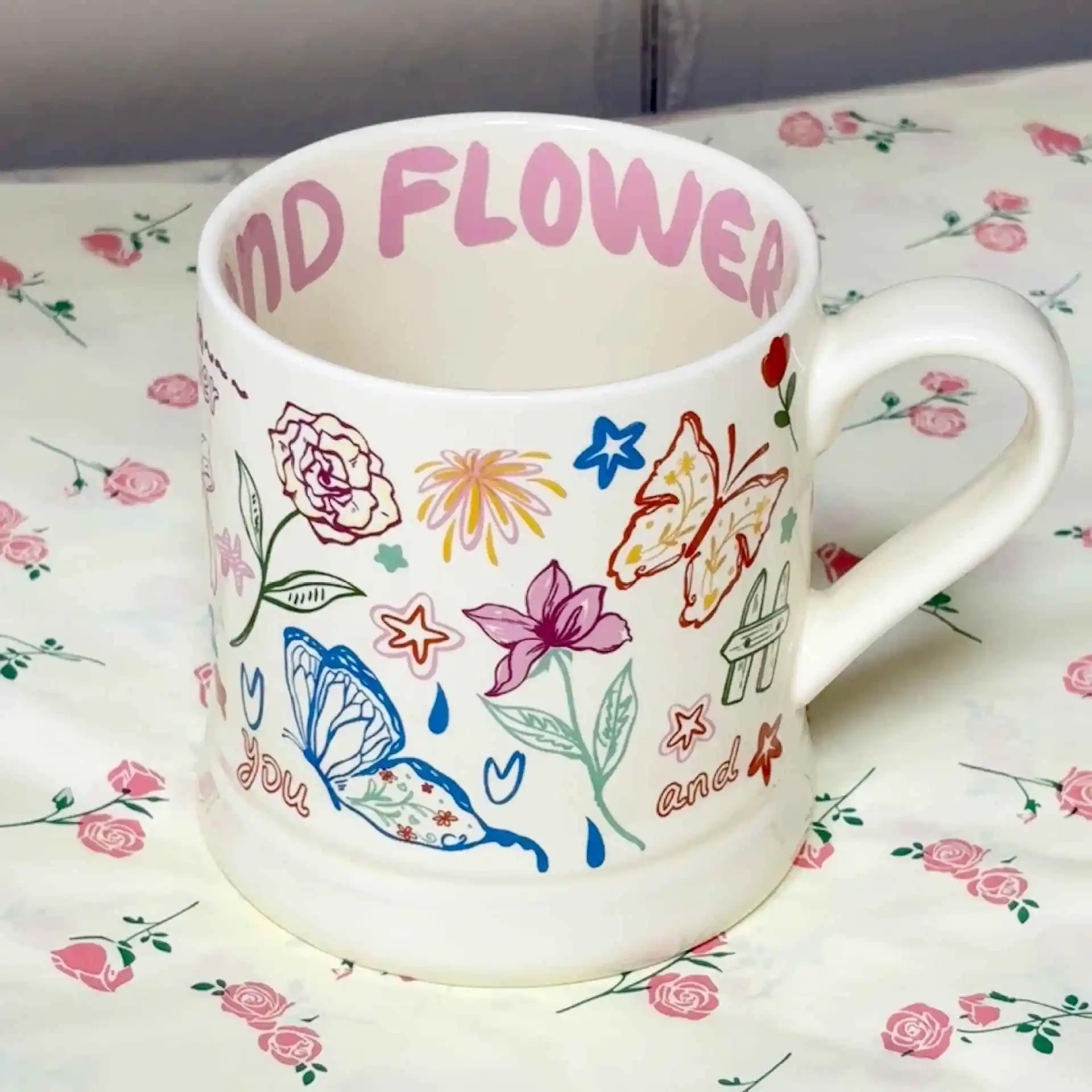

Summer Ceramic Mugs Cute Cartoon Handle 1038 Mugs Durable Home Use Water Cups French Vintage High Value Tea Cups without Lid