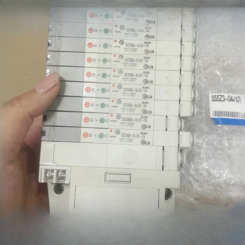 

Детали для оригинального 5-ходового электромагнитного клапана SMC SS5Z3-04-X917 SZ3360-5LOZ-C4