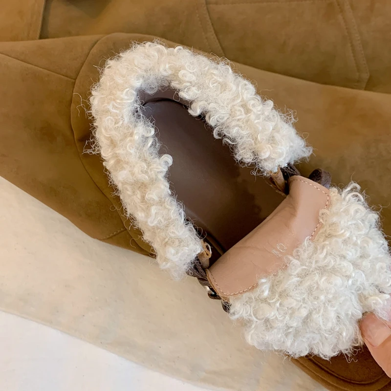 أحذية نسائية جديدة للخريف والشتاء بمقدمة مستديرة من جلد البقر المدبوغ الأصلي وكعب متوسط لزيادة الارتفاع وأربطة من الصوف أحذية الثلوج العصرية