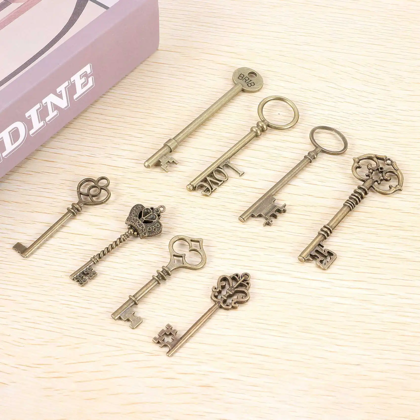 ชุด 18 โบราณ Vintage Old Look Bronze Skeleton Key หัวใจโบว์ล็อคจี้
