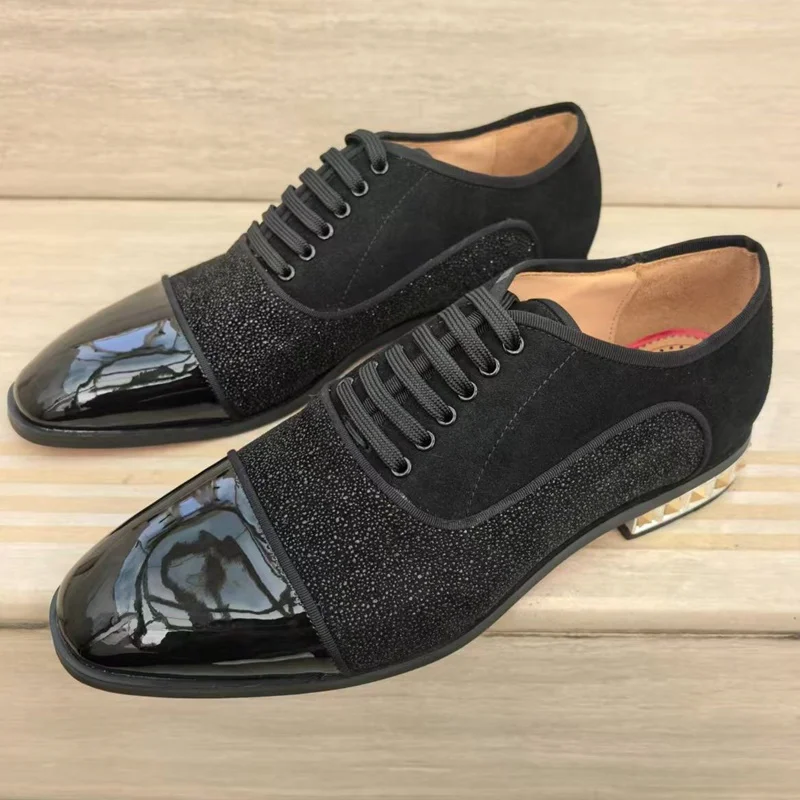 

Мужские формальные кожаные туфли с лакированным носком на шнуровке, металлические украшения, лоскутные костюмы для шитья, банкетные модельные туфли-оксфорды большого размера