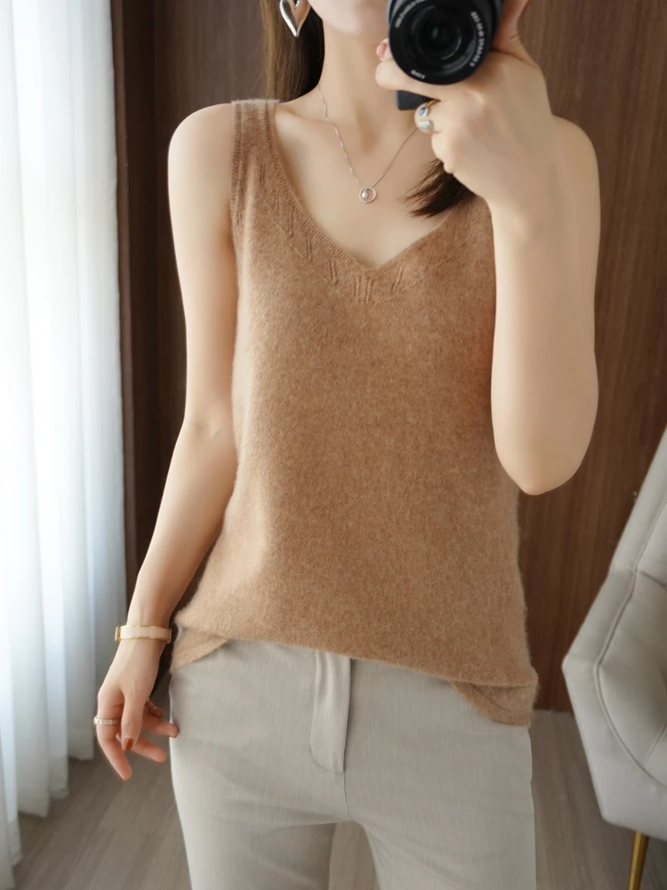 

New 100% Merino Wool Women V-neck Vest Cardigan Spring Summer Sleeveless Sweater Soft Simple Style Cashmere Knitwear camisole