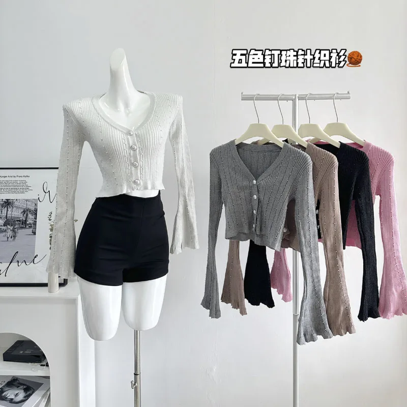 V-neck Slim-fit Comfortable Sweater Women's Sexy Fashion Sweater With Flared Streetwear Cardigan Sweater