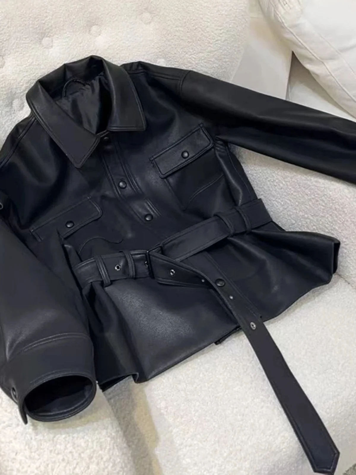 2025년 봄 유행하는 루즈핏 가죽 자켓 여성용 심플 컬러 슬리밍 슬리트 아우터탑 한국 스타일 스트레이트 컷