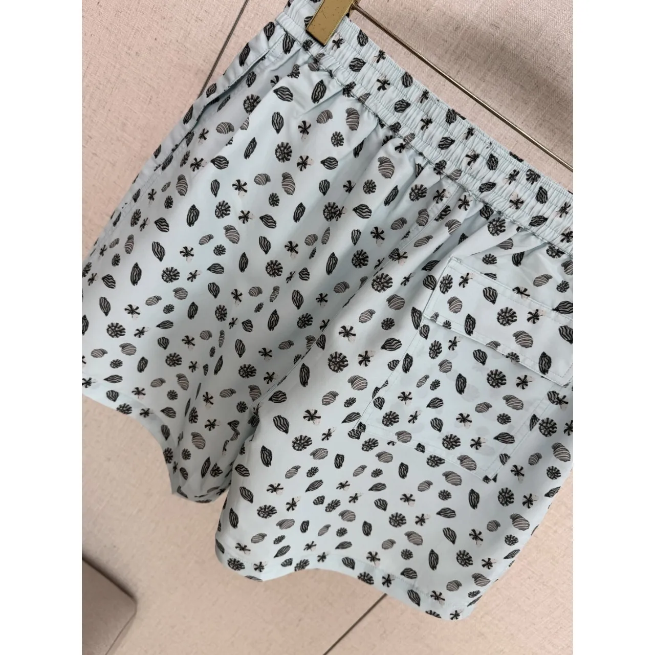 Men's Casual Quick Dry Rubber Shorts LP Printed Elastic Drawstring Resistant Wearable Short Pants for Spring Season