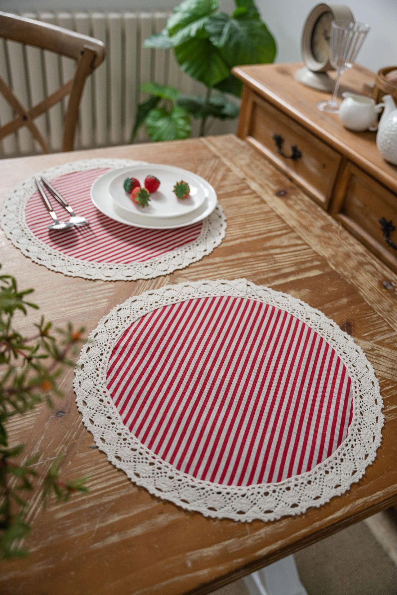 1/2/6 PC Red Striped Table Runner With Crochet Lace Trim, Rustic Farmhouse Dining Table Decor For Kitchen, Party & Holiday Use view 5