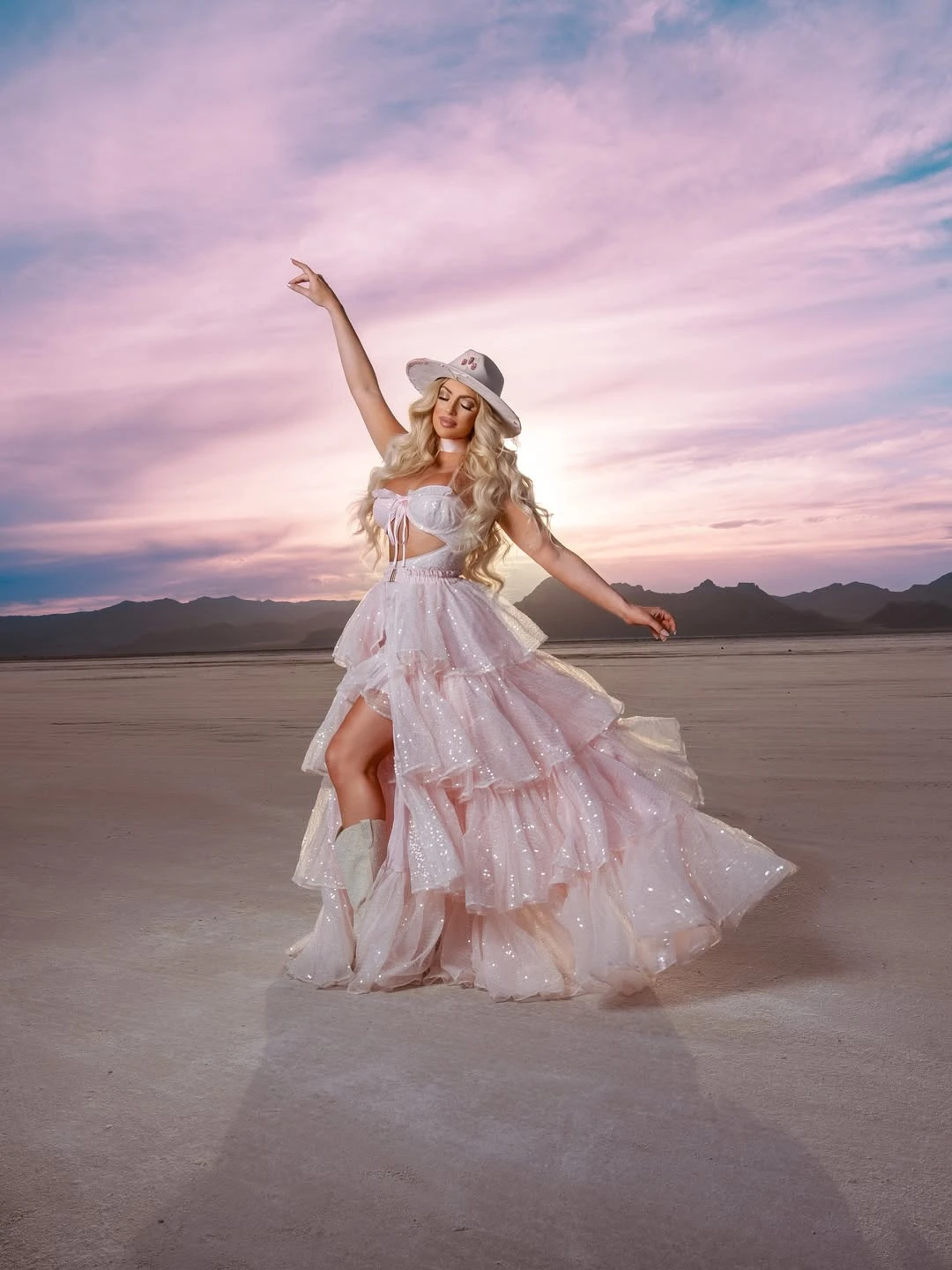 スパンコールとフリル付きチュールスカート ハイウエストボールガウンスカート パーティーやイブニングウェア用 軽量素材 ブライダルウェディング