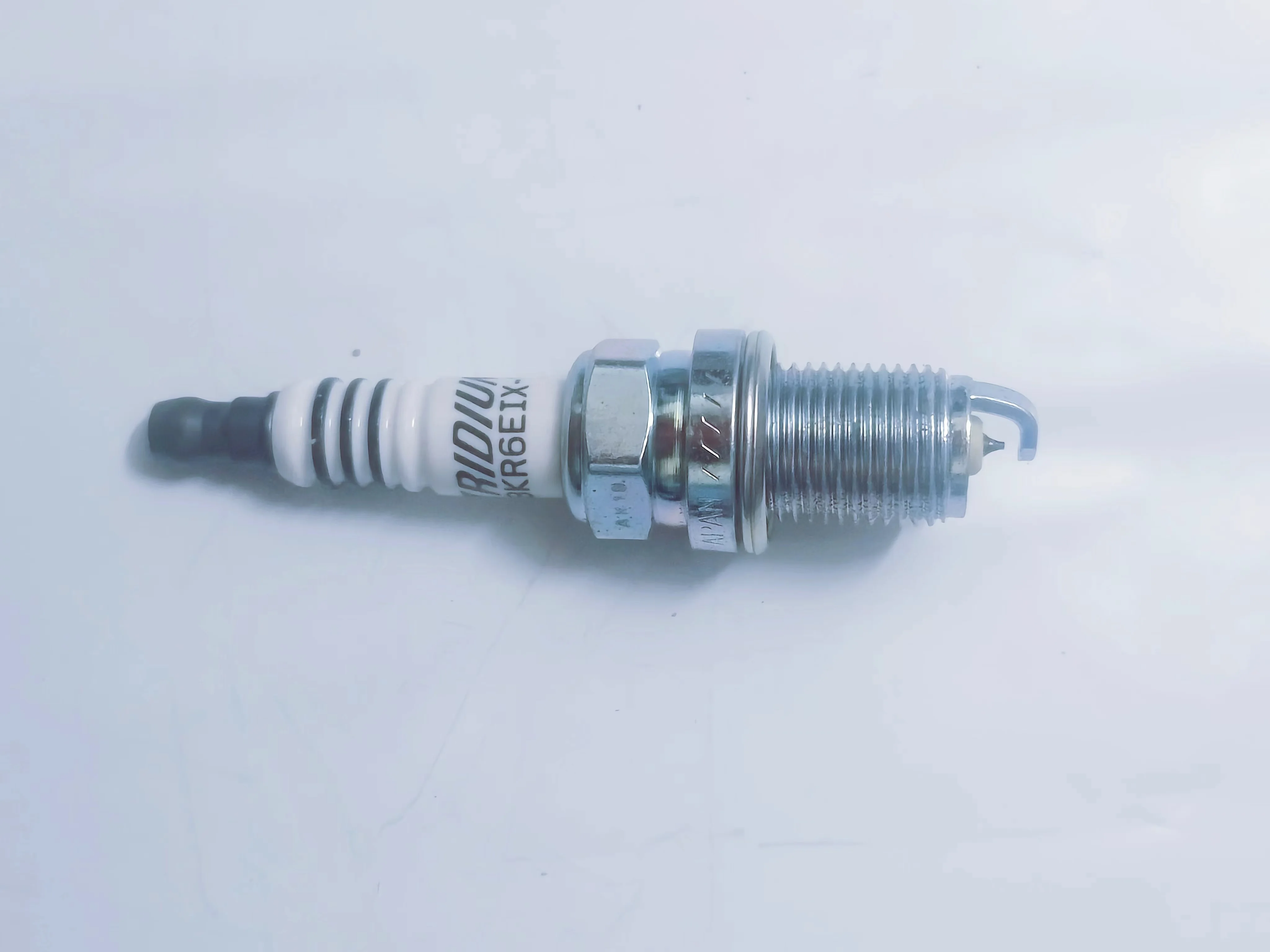 4 6 Pcs  Spark Plug Iridium BKR6EIX-11 FOR 3764  BKR6EIX11  CHEVROLET TOYOTA MITSUBISHI LEXUS FORD ACURA AUDI