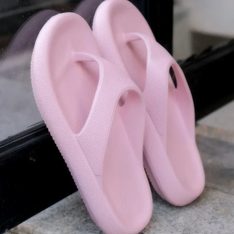 Summer Outdoor Slip-On Women's Flip Flops, Thick Sole Beach Sandals, Injection Molded Shoes