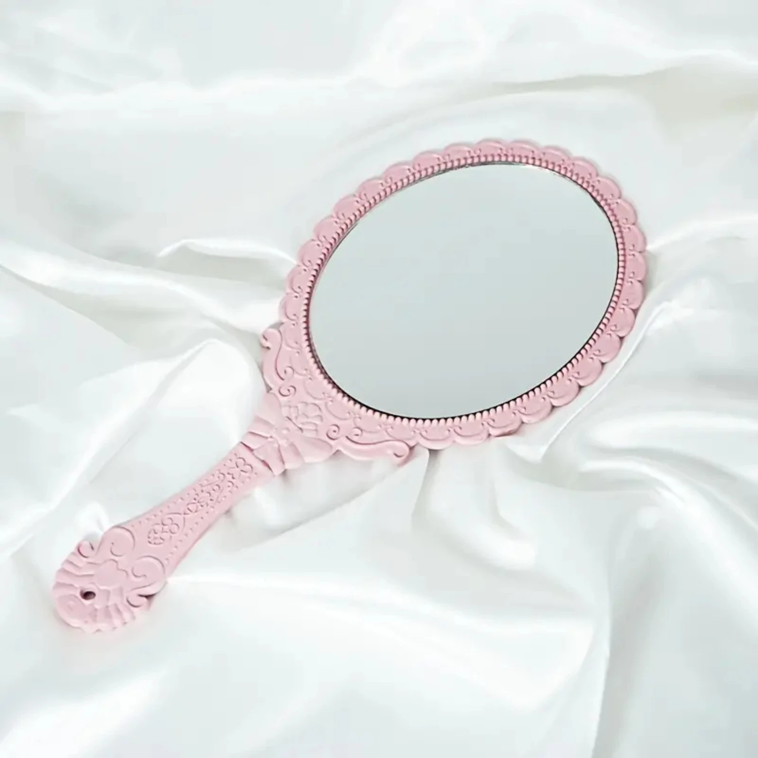 Vintage Carved Handheld Makeup Mirror Cosmetic Vanity