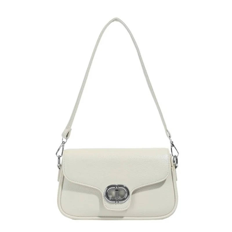 

Vintage Style Women Purse With Bakelite Handle And Structured Leather Body Retro Elegance