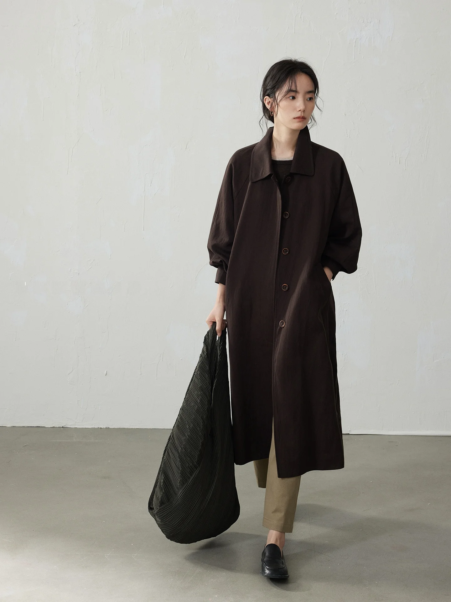 

Женское модное пальто-жакет Nomumad Осень 2025 из лиоцелла Lenzing, свободного кроя, средней длины, с отложным воротником