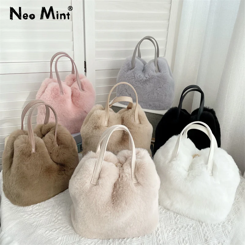 Stunning Soft Faux Rabbit Fur Totes Bucket Bag Women Winter Fluffy Plush Shoulder Bag Chic Street Girls Fashion Party Handbags