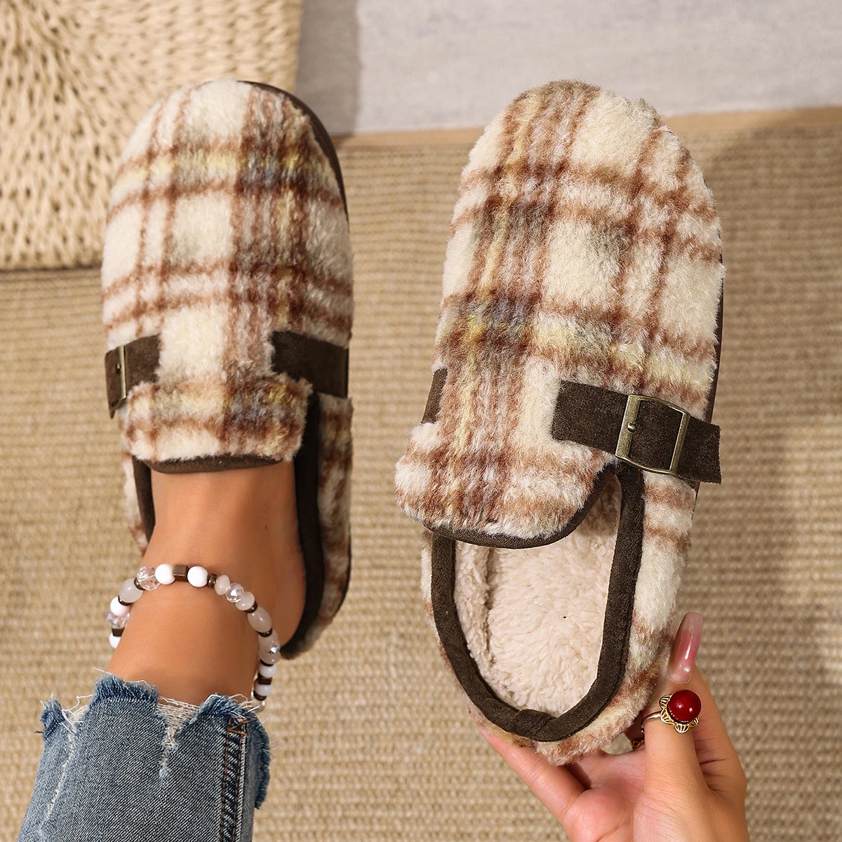 

Women Slippers Fashion Outer Wear Style Women Cotton Slippers Retro Autumn Winter Warm Soft-soled Cotton Shoes Home Slides Women