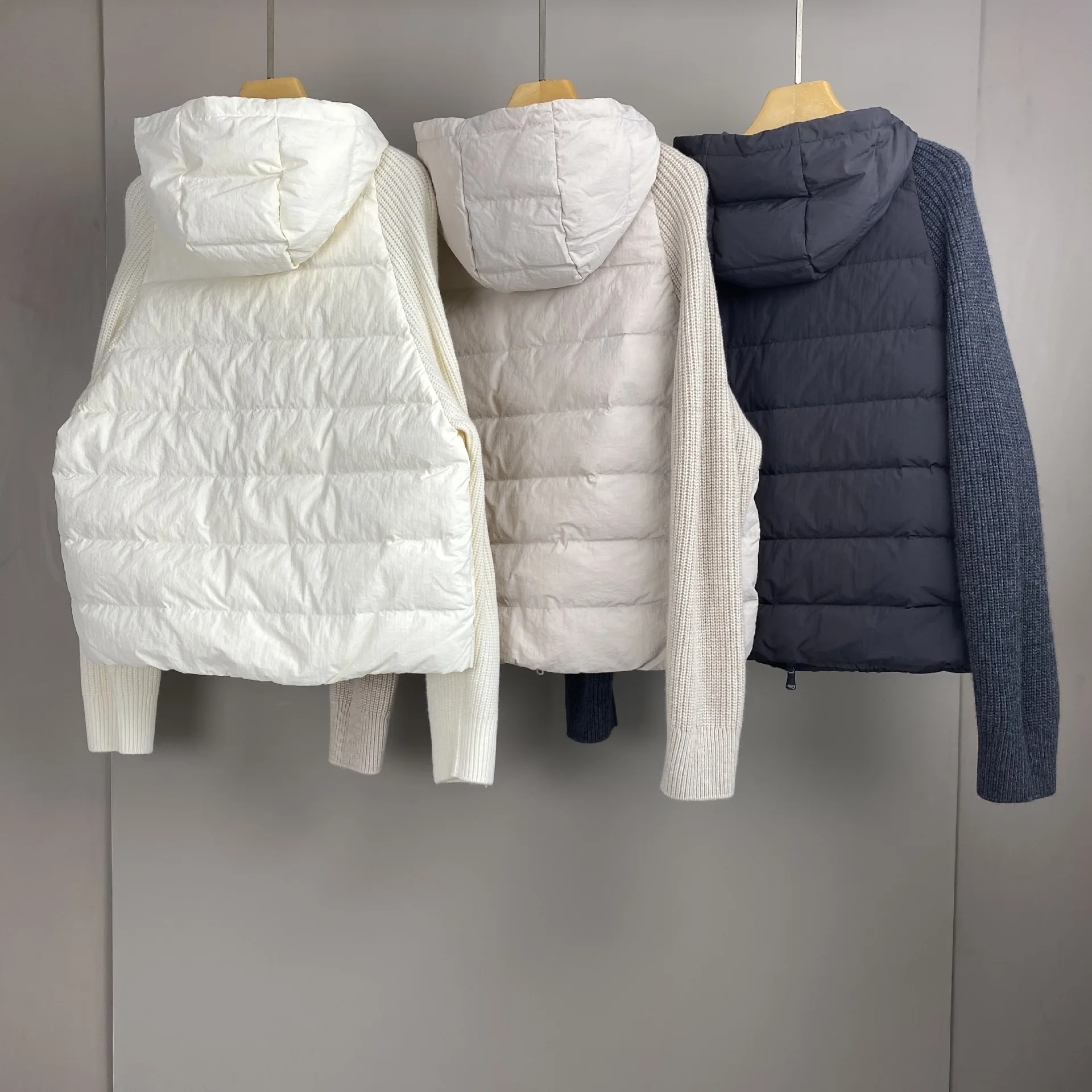 2025 Piumino con cappuccio in piuma d'oca bianca con doppia tasca in cashmere autunno e inverno