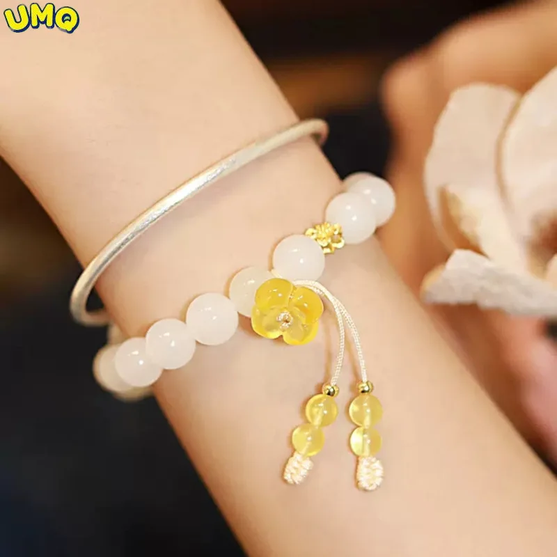 

Shopkeeper Recommends Guiyiman White Hotan Jade Hand String Honey Wax Flower Hand String Female Simple Light Luxury Hand Jewelry