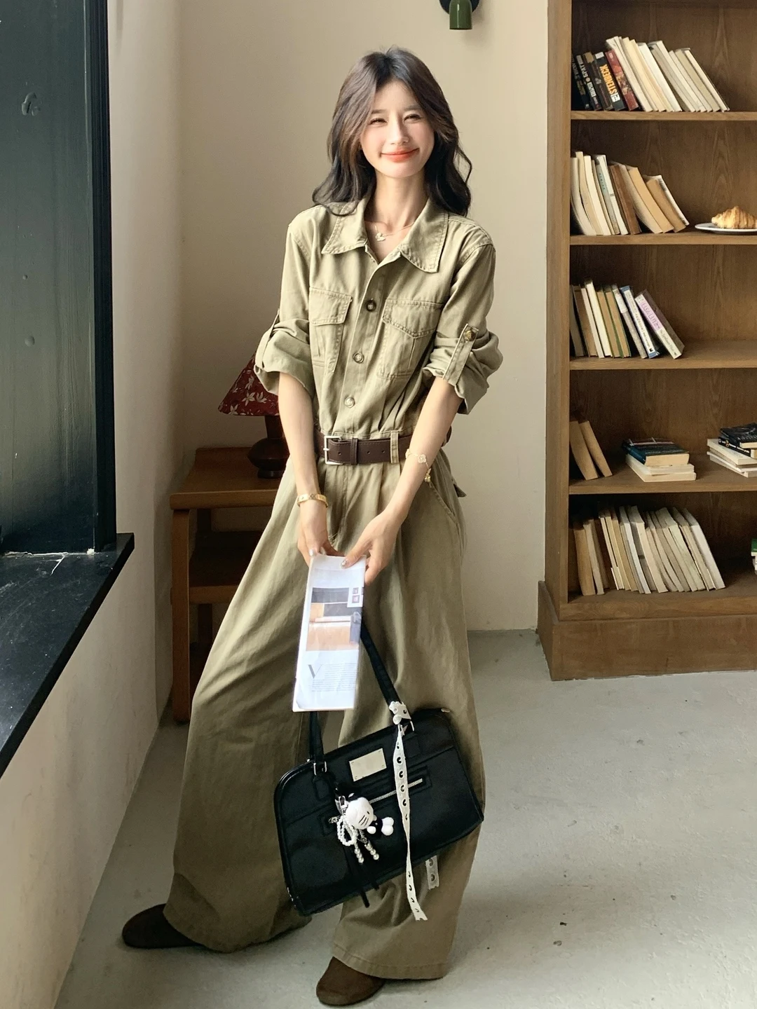 

Khaki Workwear Jumpsuit Women's Spring 2026 New Korean Sle Small Size Age Reduction Loose Casual One-Piece Long Pants