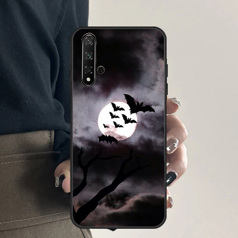 Gothic Horror Bats Full Moon Case For Huawei Nova 9 10 SE 5T 3i 7i 8i 11i Y60 Y61 Y70 Y90 P60 Mate 60 Pro P30 P40 Lite