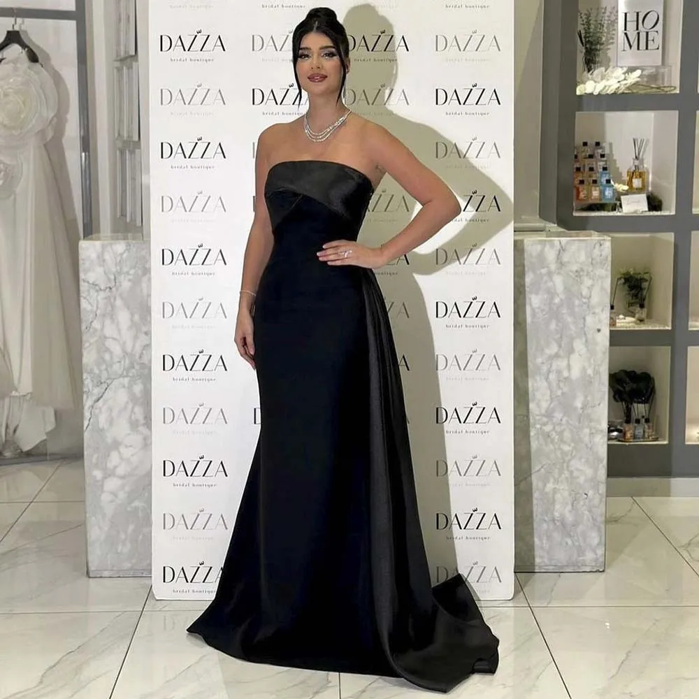 Simple Black Evening Dress 2025 Chic Strapless Sweep Train Sleeveless Gowns Customzied Formal Occasion Celebrity Long Dress