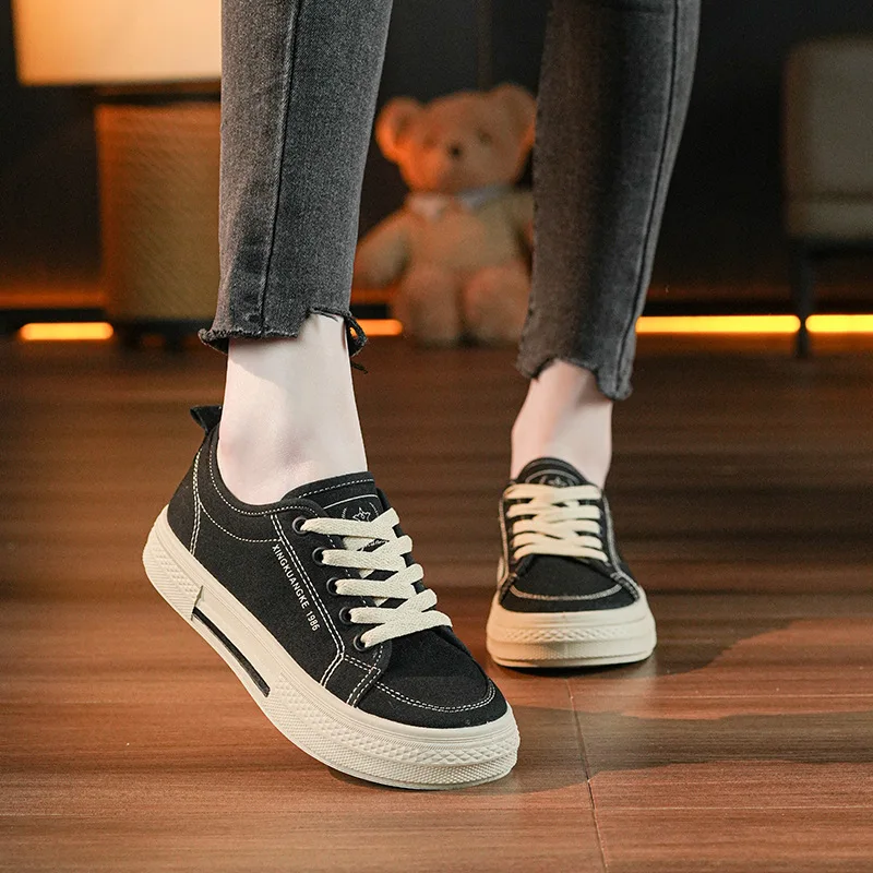 

Harajuku Leopard Low-cut Canvas Shoes Women Fashion Sneakers New Classics Vulcanize Skateboarding Ladies Flats Casual Loafers