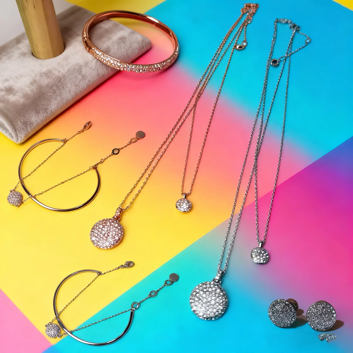 

Original 2025 Exquisite Round Pendant Jewelry Set Fashion Women's Stainless Steel Necklace Earrings Bracelet Ring Romantic Gift