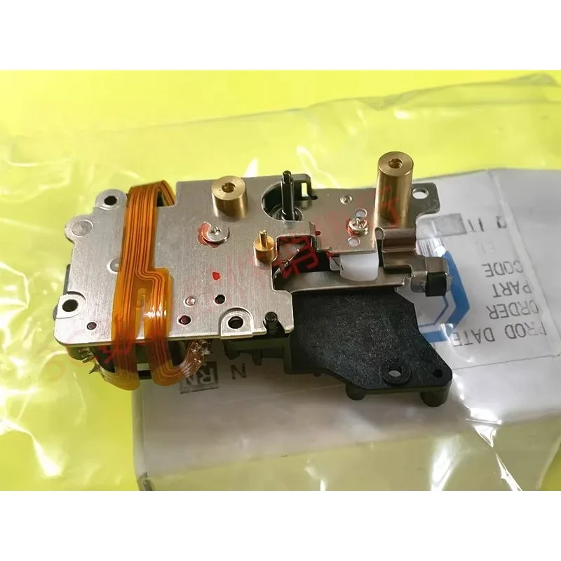 

Parts for Nikon D700 winding assembly, top spin set, with packaging