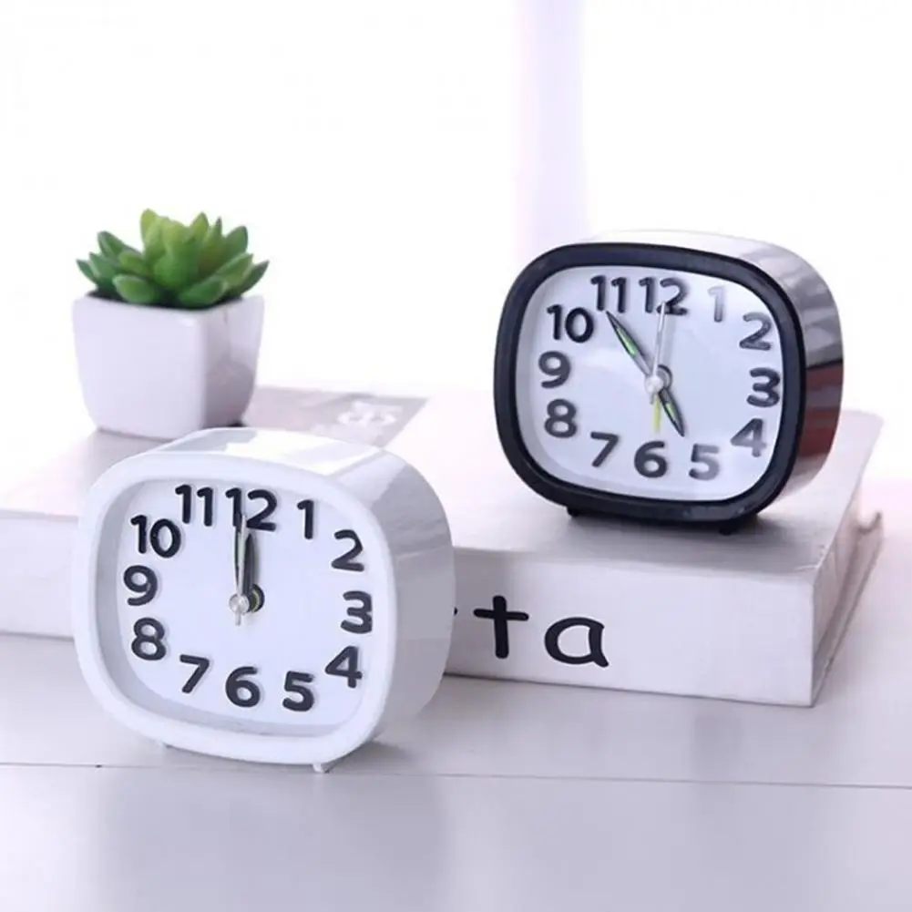 Desk Clock Battery Powered Alarm Analog Clock Lightweight Easy to Use  Modern Bedside Non-ticking Alarm Clock