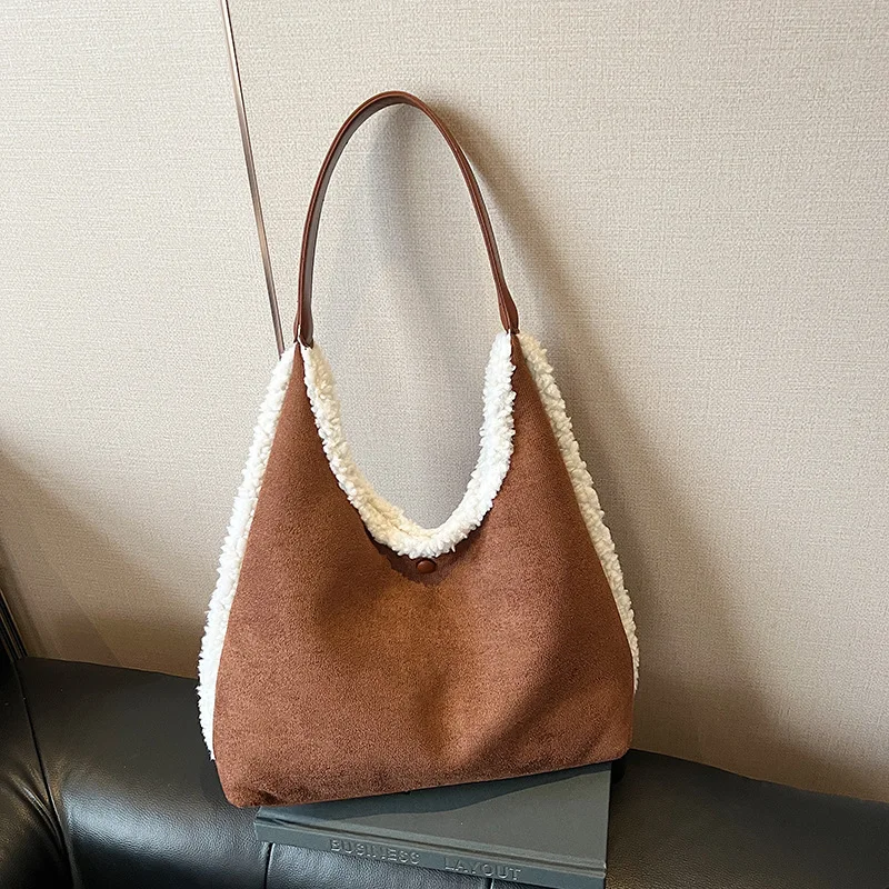 

2025 Niche Design Underarm Bag Shearling Panel Shoulder Purse Winter Minimalist Crossbody Bag Contrast Color Commuter Tote