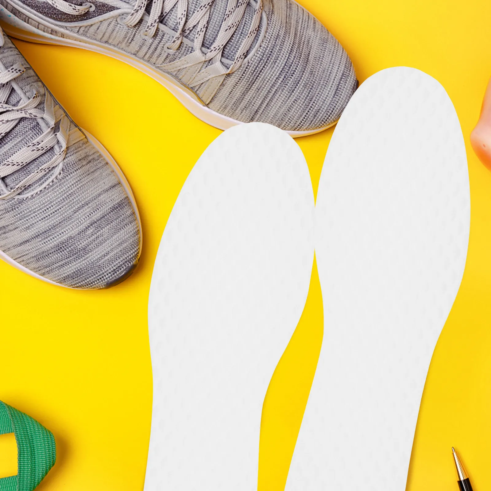 20Pairs Breathable Sweat-Absorbing Shoe Insoles Comfortable Thin Replaceable Insoles for Women Men Athletic Sports Flats Boots