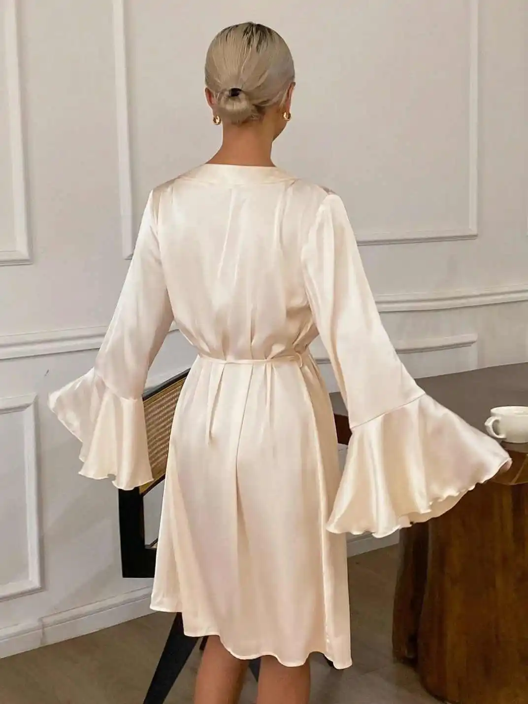 New Design Women’s Pajamas Appliques Satin Lace Robes Bridesmaid Bride Robes Wedding Long Robe Bathrobe plus size customized