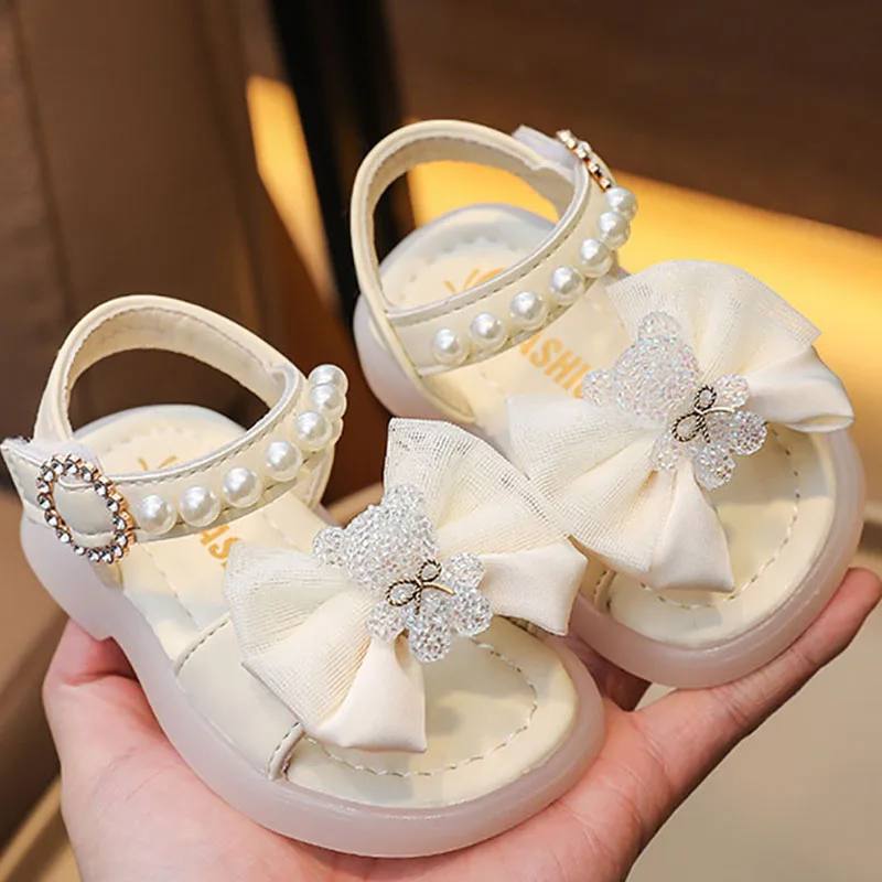 Sandales de princesse d'été pour bébés filles, chaussures mignonnes avec nœud d'ours, chaussures décontractées respirantes à semelles souples pour bébés