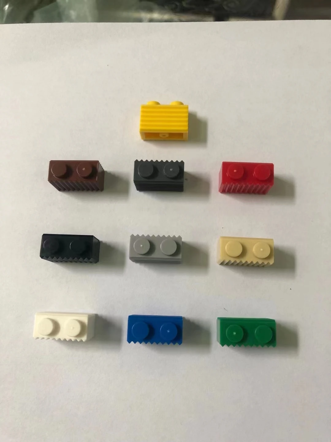 100 Pcs MOC Parts 2877 Brick Modified 1x2 with Grille / Fluted Profile Compatible Brick DIY Building Block Particle Kid Toy Gift