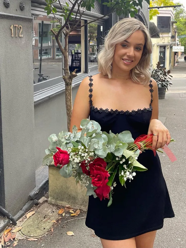 فستان صيفي بحمالات زهور للنساء ، ملابس Y2K ، رقبة مائلة ، أنيقة ، أسود ، قميص قصير ، ملابس الشارع المثيرة ، ملاصقة للجسم #4