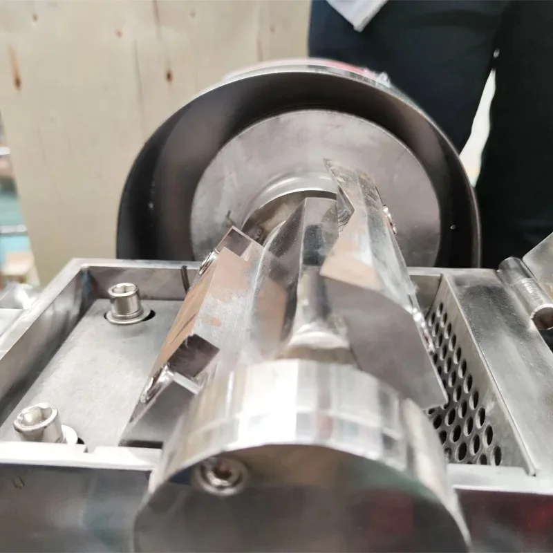 High Quality Dry Hemp Leaves Seeds Herbs Spice Chili Powder Pin Mill Pulverizer Grinding Grinder Coarse Crushing Machine