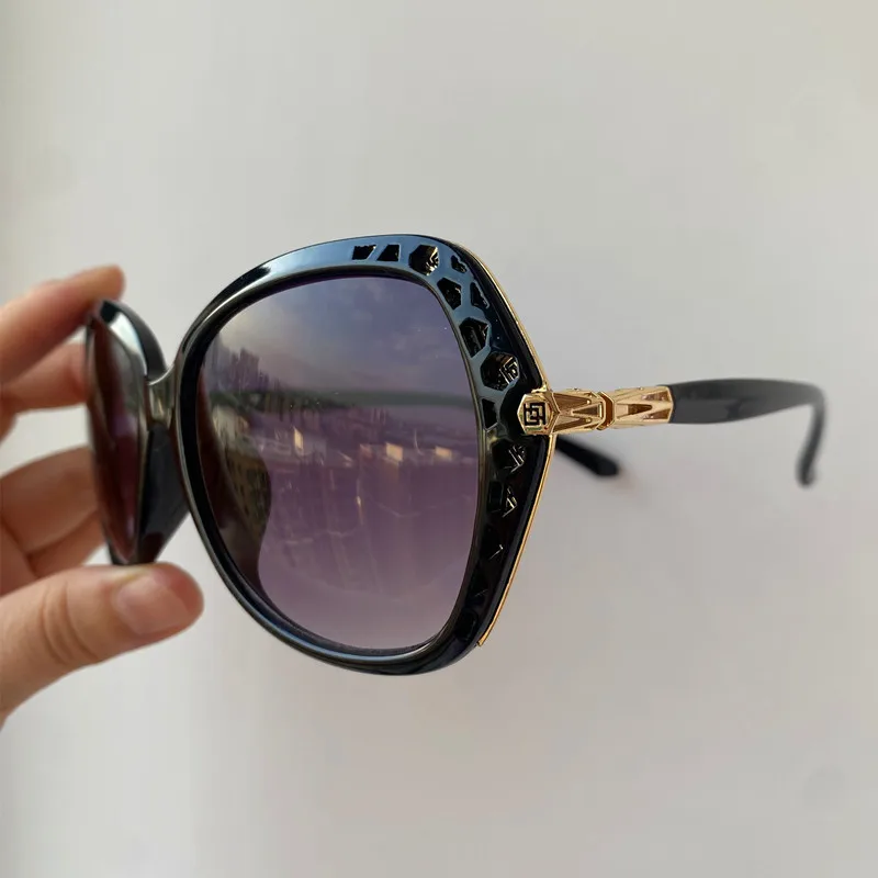 Chinese Style Oversize Frame Sun Glasses Anti-UV Spectacles Hollow Design Sun Glasses Eyeglasses Women Sunglass