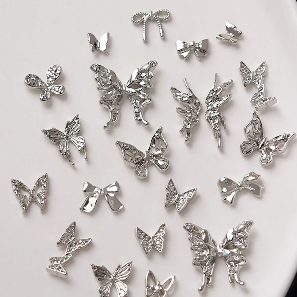 3D Metal Borboleta Pingente Encantos, Luxo Nail Art Decor, Alloy Liquid Decor, Gems Nail Jewelry, 50Pcs Manicure decoração encantos