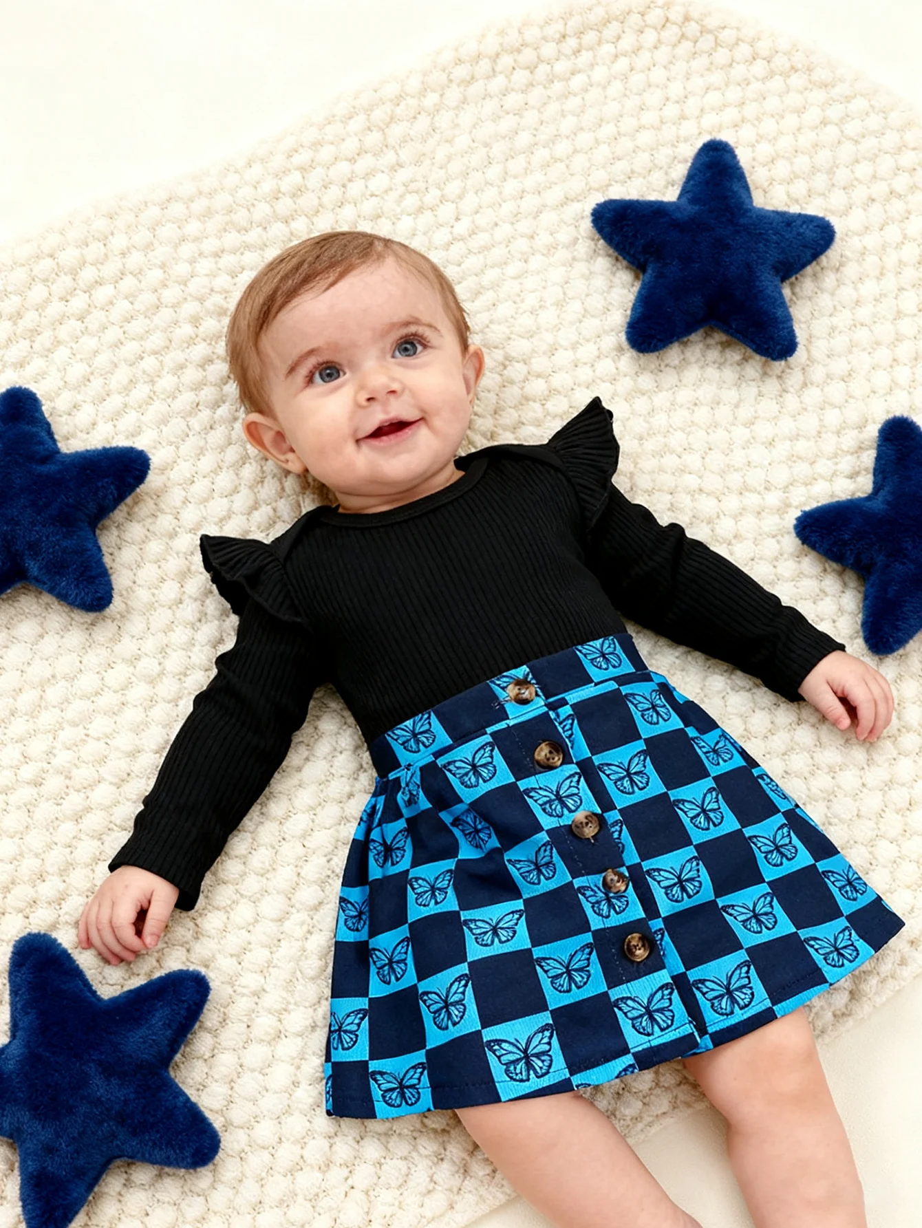 2 pieces of baby girl fashion casual round neck long sleeve romper and butterfly printed short dress set for autumn and winter