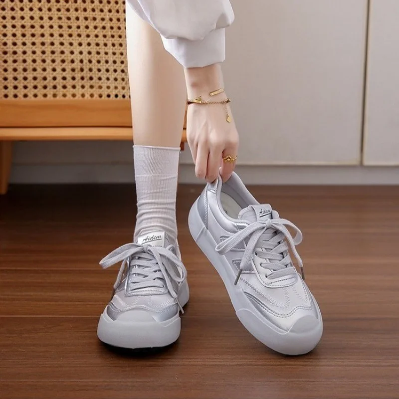 

Women's 2025 Unique Design Breathable Mesh White Sneakers - High Fashion Vintage-Inspired Casual Canvas Shoes for Students