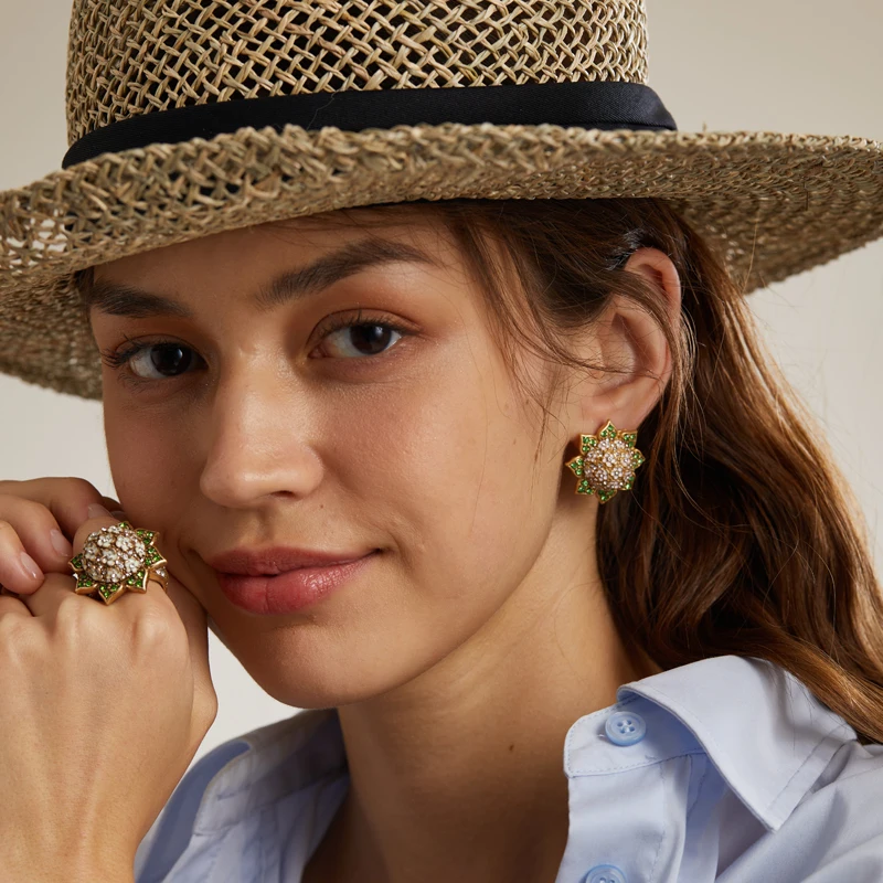 Pendientes vintage con forma de flor de lila y color verde, accesorios para mujer, color dorado, diamantes de imitación, regalo de cumpleaños para niña, joyería de lujo, diseño nuevo