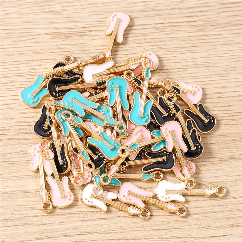 10 Stück 9 x 28 mm niedliche Emaille-Musik-Gitarren-Charms-Anhänger für die Herstellung von Tropfen-Ohrringen, Halsketten, Armbändern, DIY-Handwerk, Schmuckzubehör – Detail 10